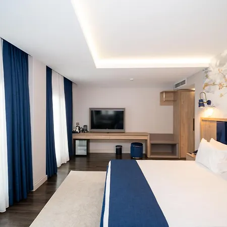 Hotel Querencia 3*